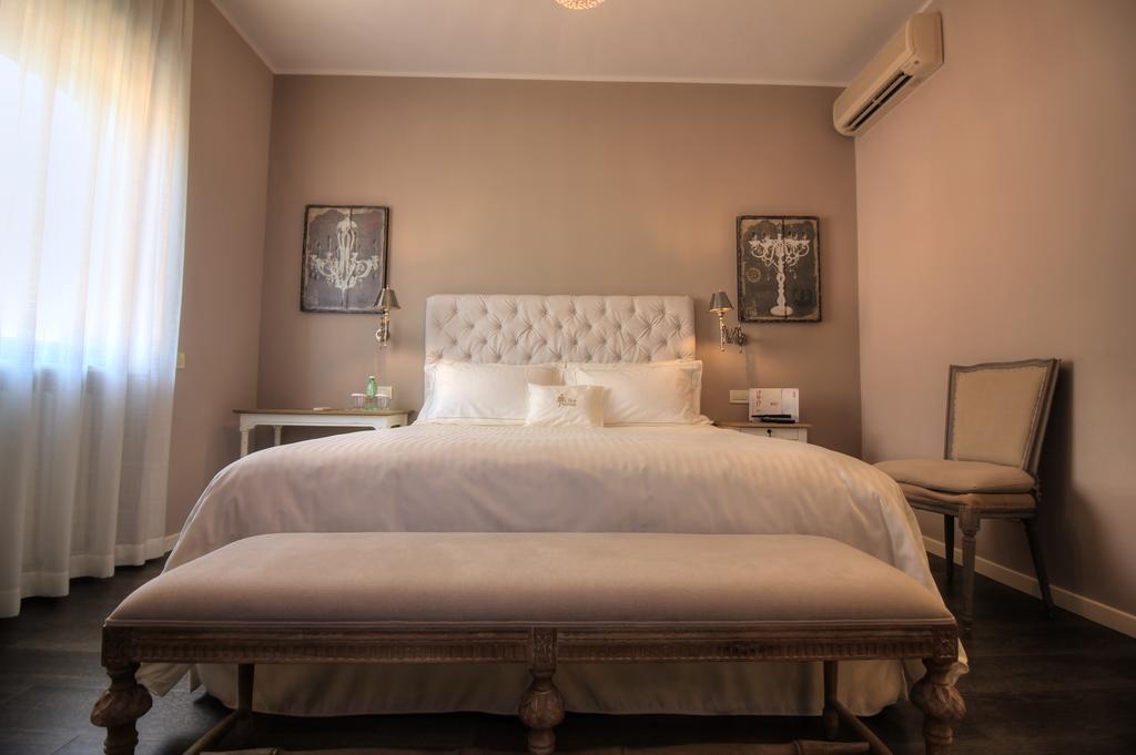 Like Boutique 3* Azzano San Paolo