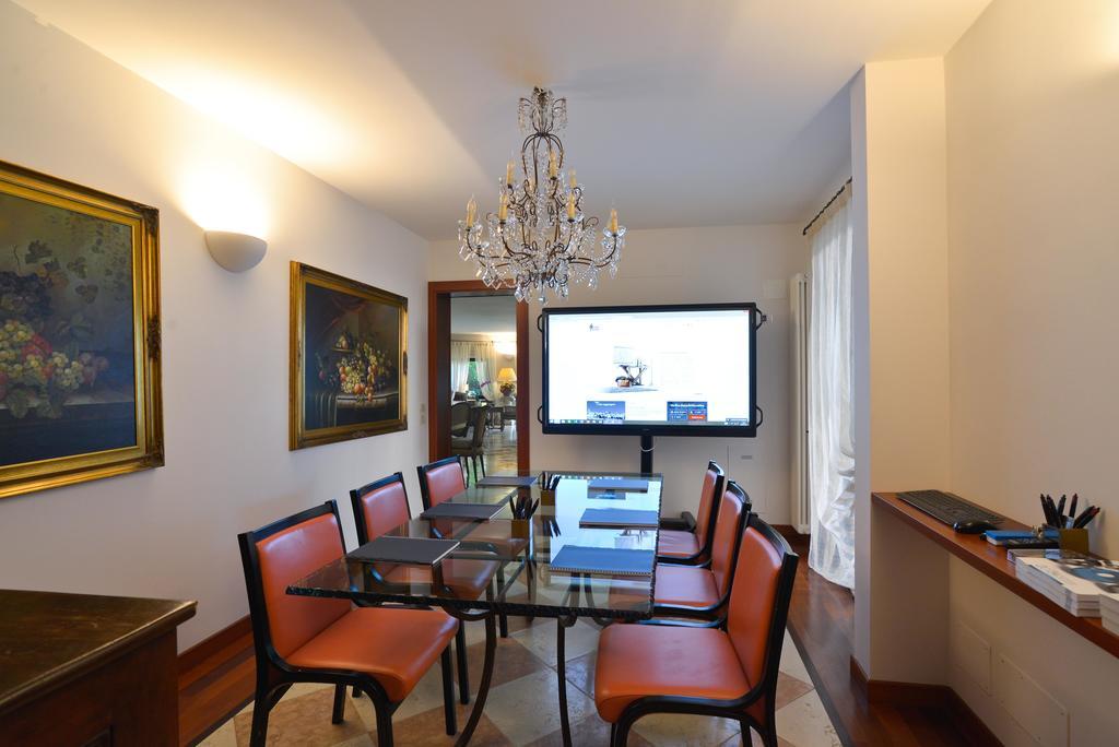 Like Boutique Hotel
